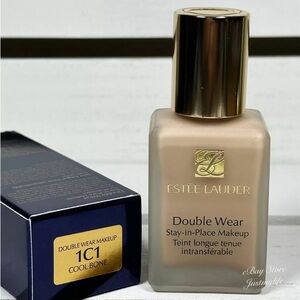 Estée Lauder double wear stay in place foundation 1C1 cool bone